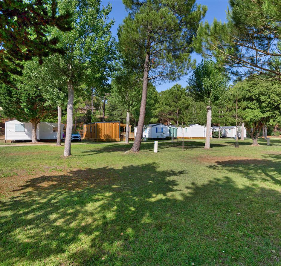 Kale staanplaatsen zonder stroom op camping Les Sirènes in Saint-Jean-de-Monts - CAMPING*** Les Sirènes